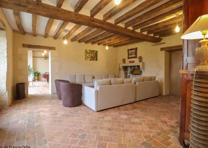 Maison De Charme Independante Avec Jardin A Corbon - Fr-1-497-255