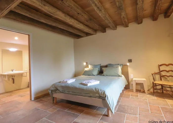 Maison De Charme Indépendante Avec Jardin à Corbon - Fr-1-497-255 * Corbon (Orne)