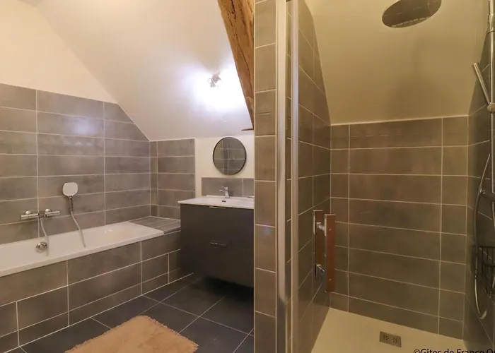 Дом отдыха Maison De Charme Independante Avec Jardin A Corbon - Fr-1-497-255 *